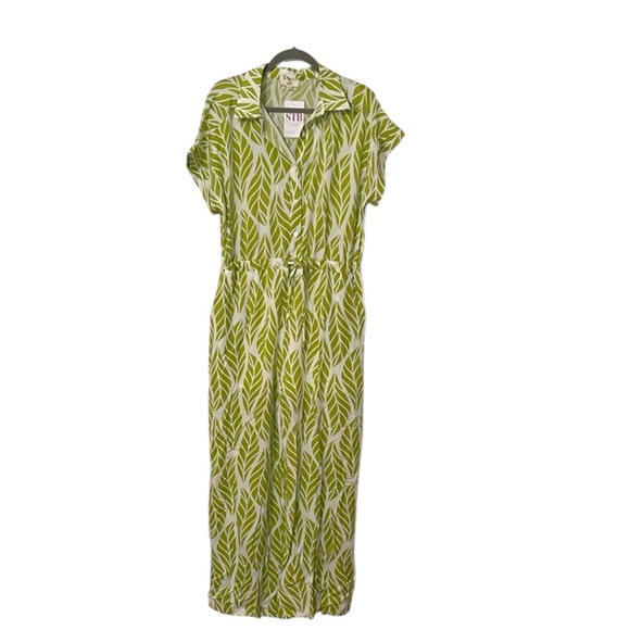 entro Dresses & Skirts - Entro Destination Jumpsuit Green Leaf Print Tropical Vacation Resort NWT Large